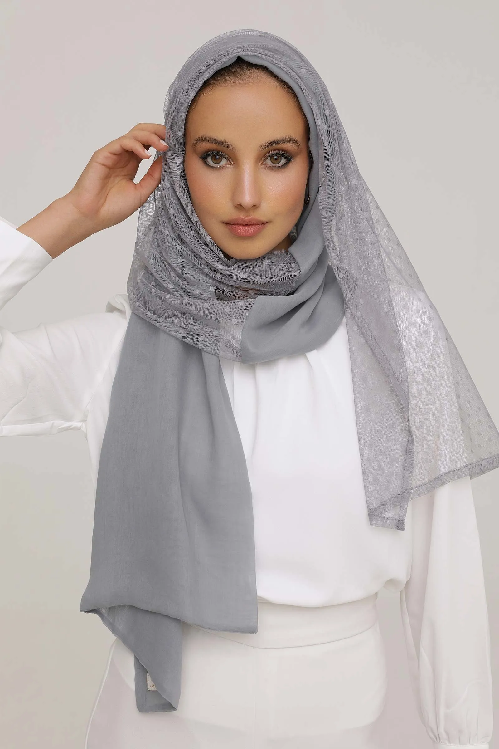 Grey Polka Tarha