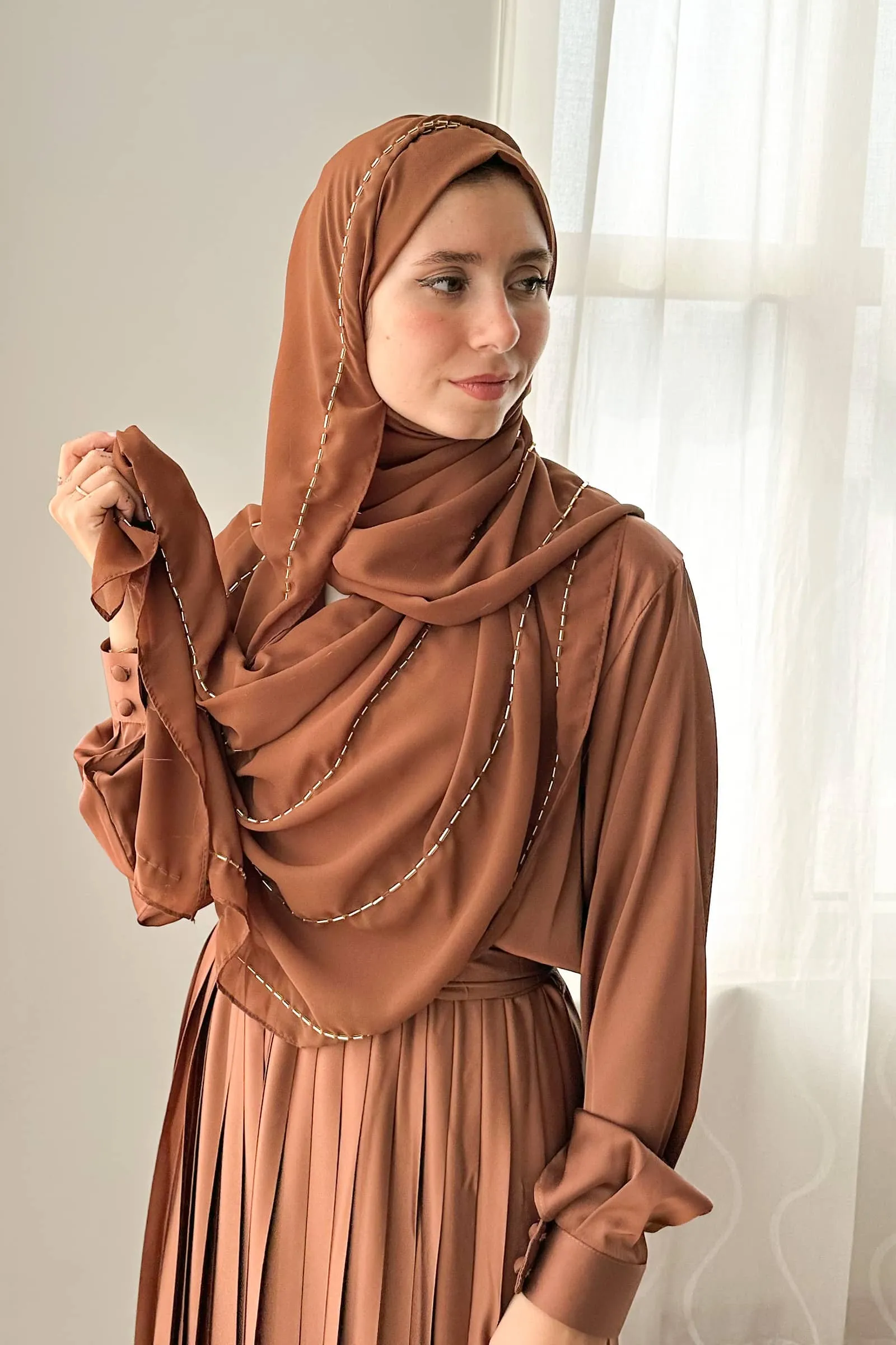 Wahj Brown Tarha